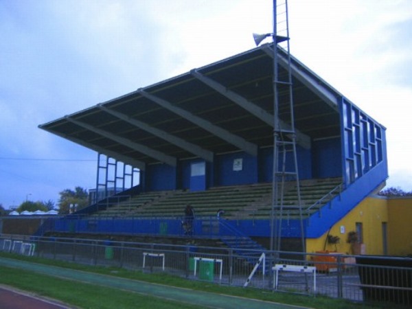 Mile End Stadium Image